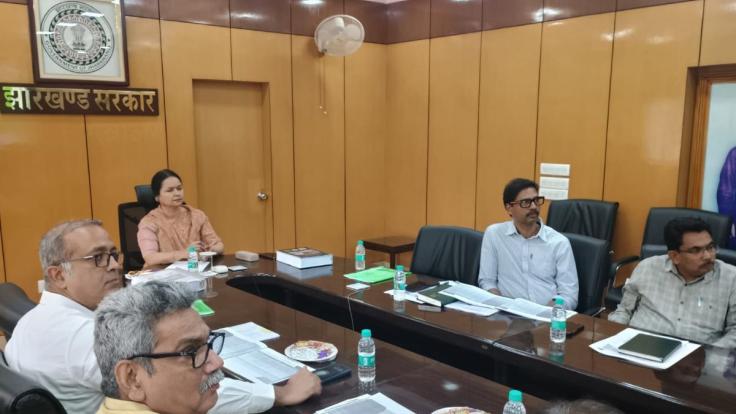 alka-tiwari-meeting-Ju9ehWH3Er.jpg