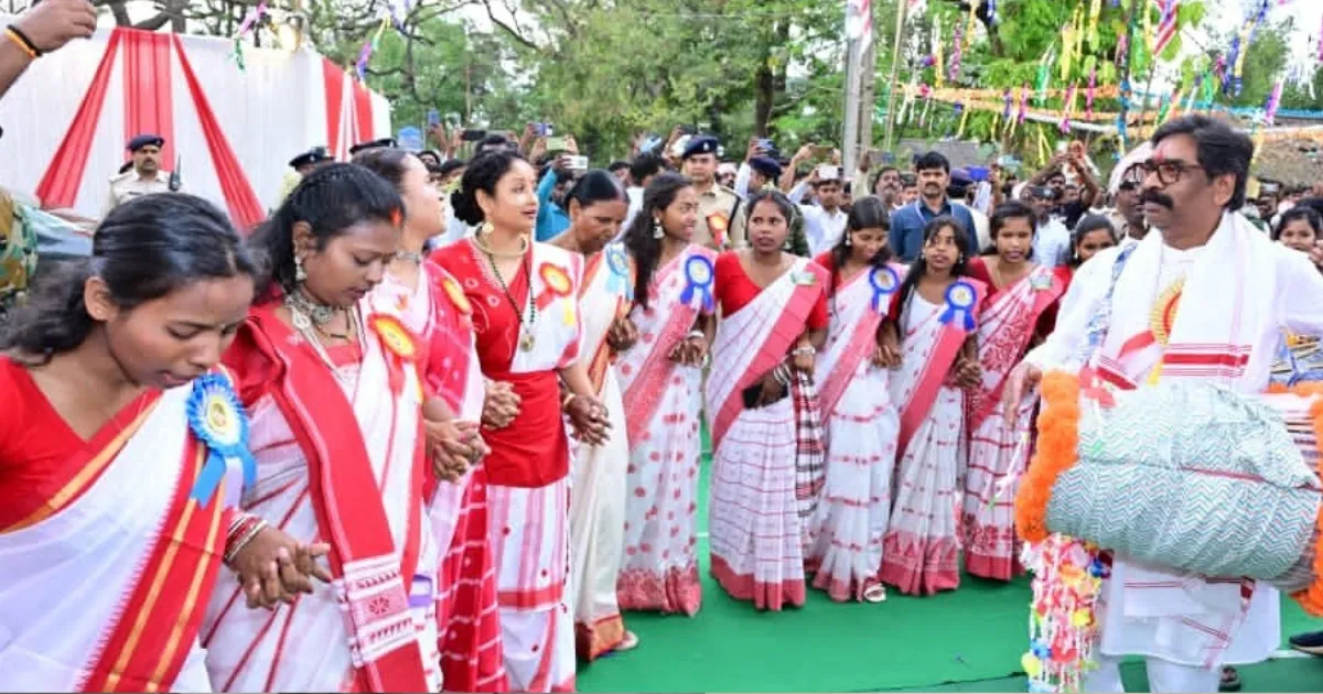 करम पर्व पर CM हेमंत सोरेन का संदेश, बोले- प्रकृति और संस्कृति से जुड़ाव ही हमारी पहचान