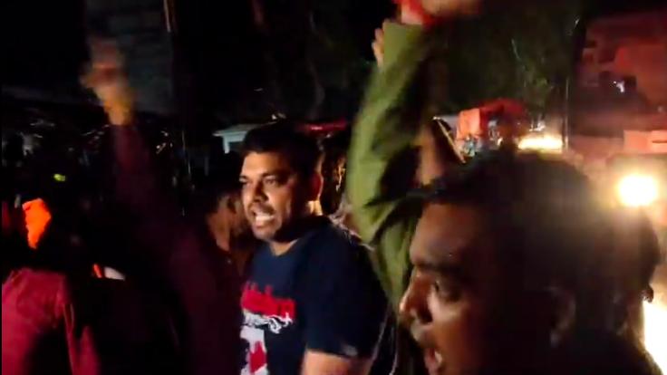 दुमका, जामताड़ा, गोड्डा में पुलिस ने भाजपा कार्यकर्ताओं से भरी गाड़ियों को रोका, हंगामा