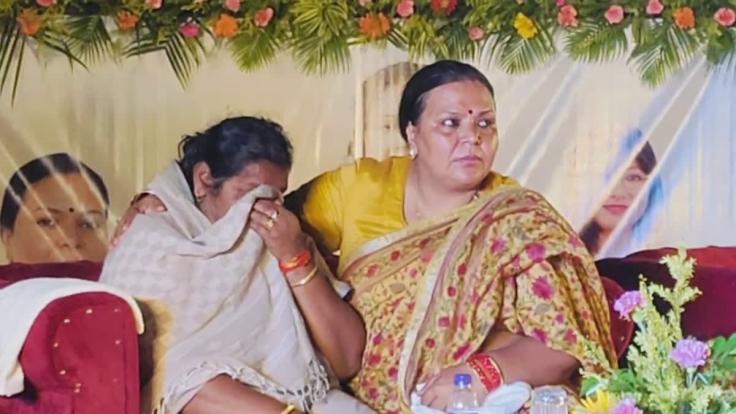 कल्पना सोरेन ने ऐसा क्या कहा कि मंच पर ही फूट-फूटकर रोने लगीं मंत्री बेबी देवी