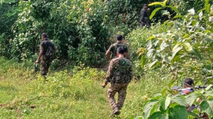 पीएलएफआई के दो गुटों में गोलीबारी, दो उग्रवादियों मौके पर मौत