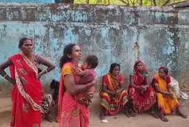 धनबाद सोनारडीह हादसा: भू-धंसान के बाद डर का माहौल, बेघर हुए लोग मांग रहे सुरक्षित ठिकाना