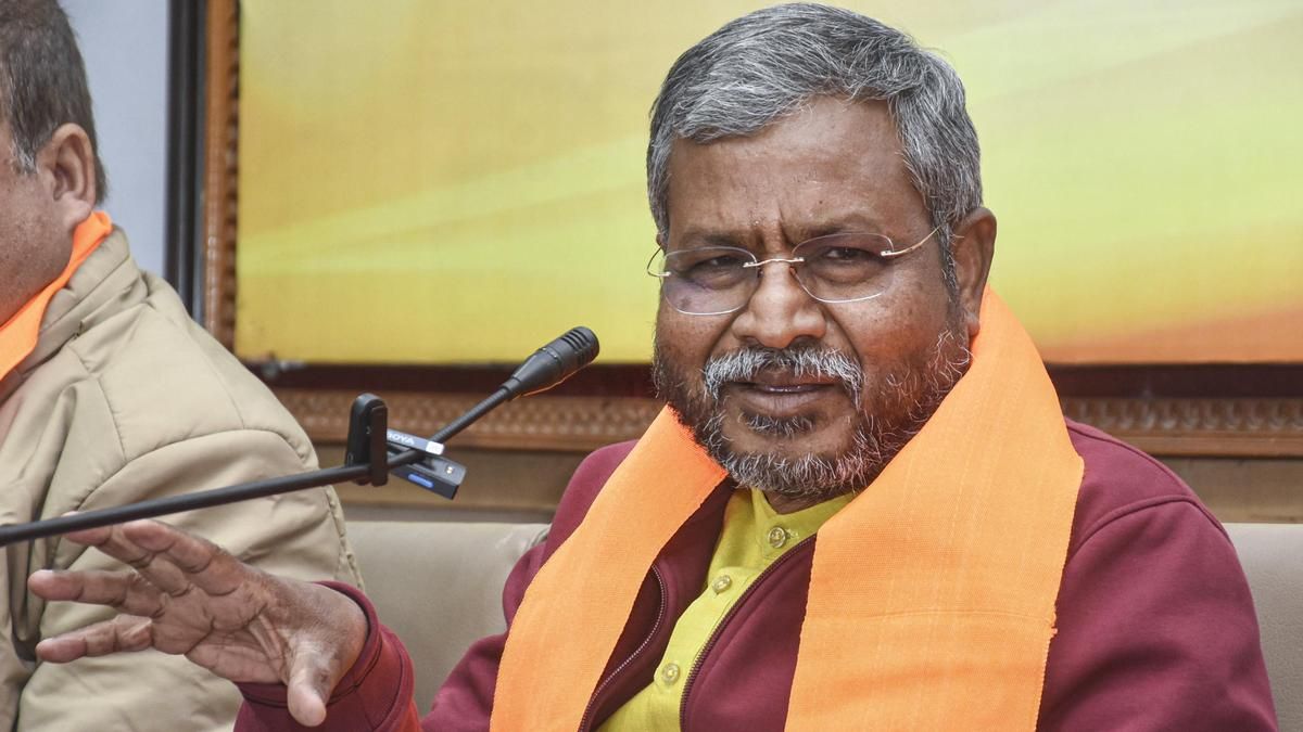 RINPAS निदेशक नियुक्ति पर बाबूलाल मरांडी का सवाल, NMC मानकों के अनुरूप विज्ञापन की मांग