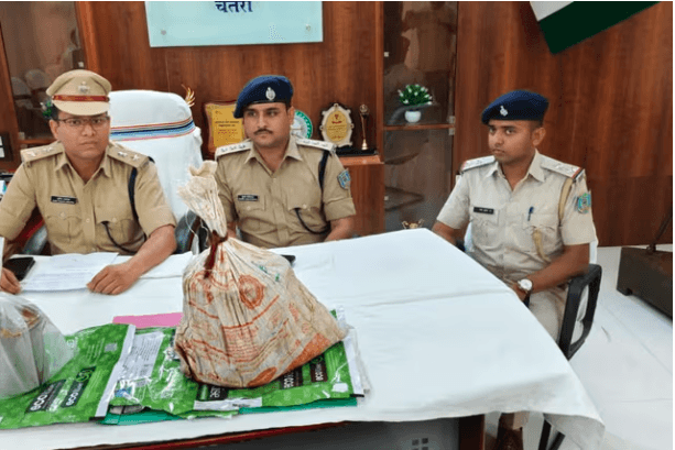 चतरा में पुलिस की बड़ी कार्रवाई: 1 करोड़ के मादक पदार्थ जब्त, अफीम-डोडा के साथ तस्करी नेटवर्क का खुलासा
