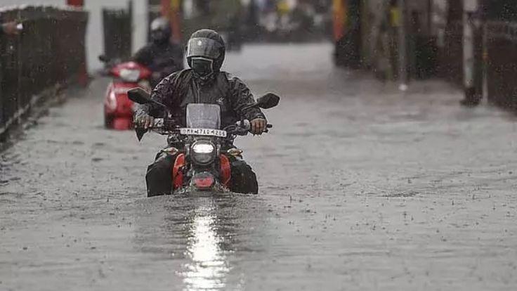 झारखंड में बारिश का कहर, अबतक 5 लोगों की मौत, 1 लापता
