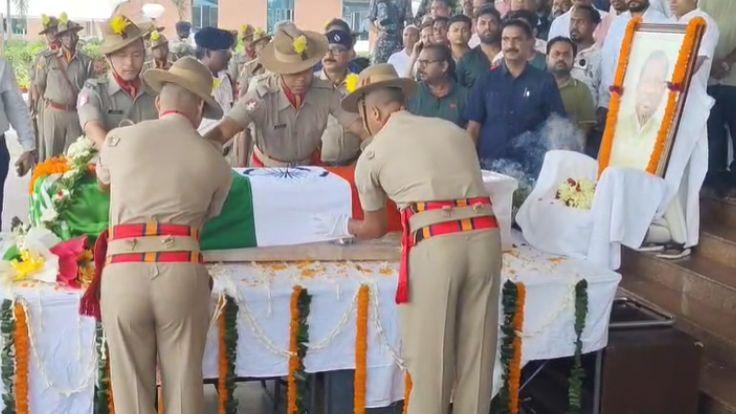 जब निर्दलीय चुनाव लड़ गये थे रामदास सोरेन, ग्राम प्रधान से कैबिनेट मंत्री का सफर इतने संघर्षों से है भरा