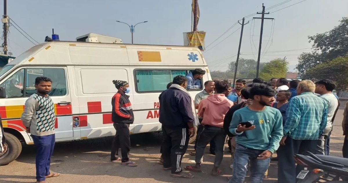 धनबाद में जहरीली गैस रिसाव से अबतक 2 महिलाओं की मौत, ग्रामीणों ने किया सड़क जाम