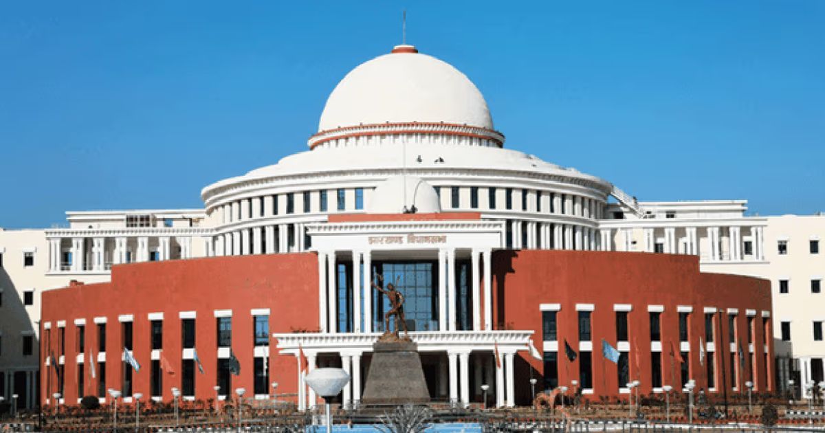 आदिम जनजातियों का अनाज खा गया अधिकारी, 1 करोड़ गबन का आरोपी साहिबगंज सहकारिता पदाधिकारी निलंबित