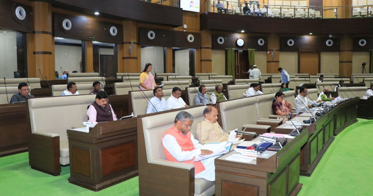 गैस किल्लत, अवैध खनन और ड्रग्स का मुद्दा गूंजा, झारखंड विधानसभा में सरकार-विपक्ष आमने-सामने