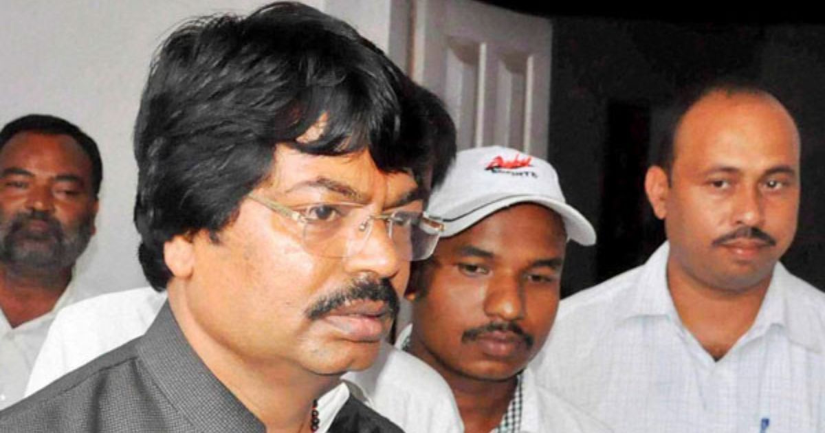 झारखंड कांग्रेस ने पूर्व मंत्री योगेंद्र साव को 3 साल के लिए पार्टी से किया निष्कासित 