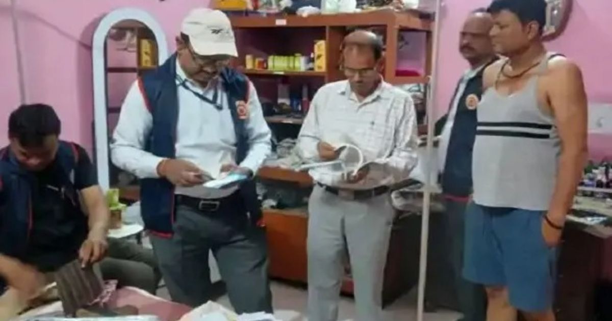 बिहार में EOU की बड़ी कार्रवाई, किशनगंज SDPO गौतम कुमार समेत दो अधिकारियों के 12 ठिकानों पर छापेमारी