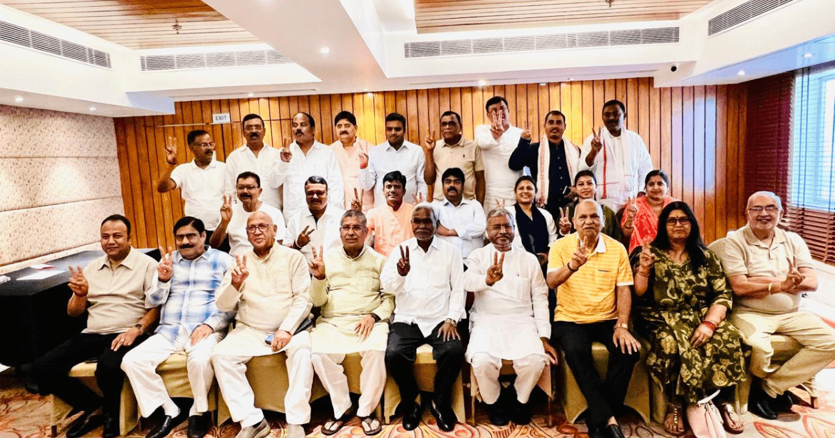 रेडिसन से NDA का शक्ति प्रदर्शन, 24 विधायक, एक तस्वीर और कई सवाल...