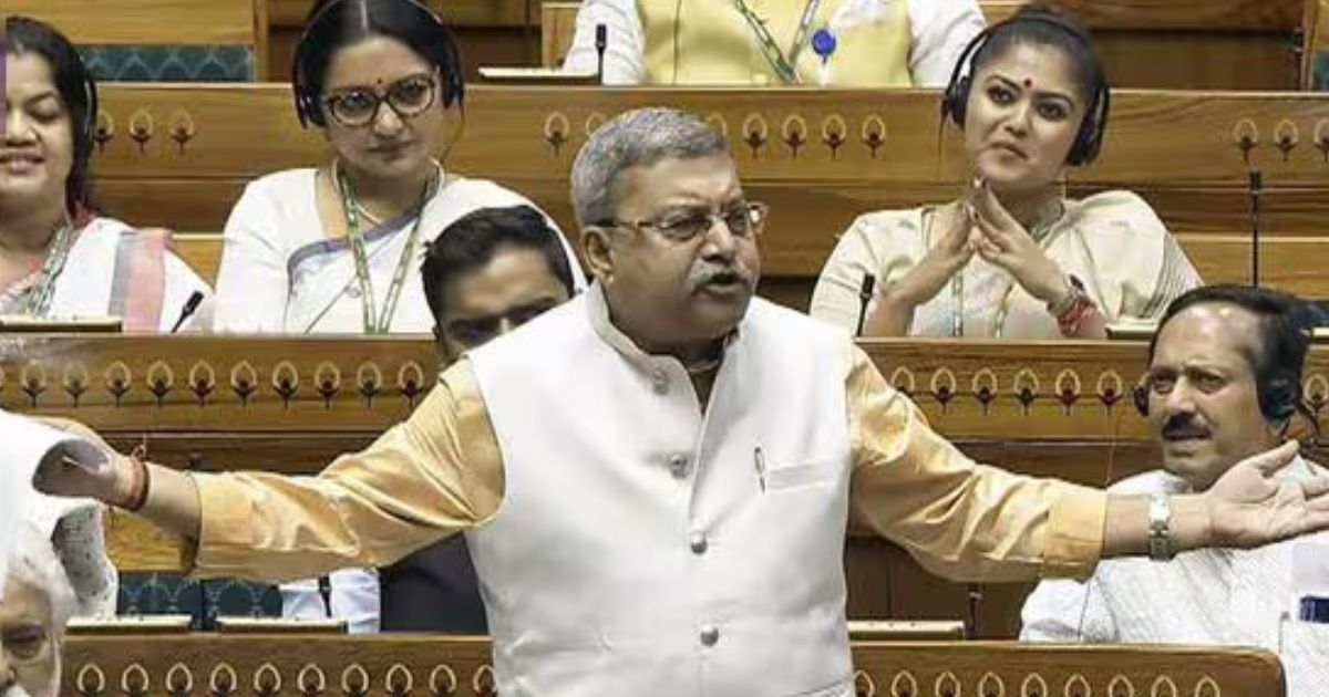 TMC सांसद कल्याण बनर्जी पूरे मानसून सत्र के लिए सस्पेंड, महिला सांसदों पर टिप्पणी पड़ी भारी