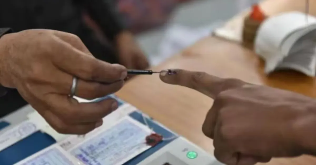 पश्चिम बंगाल उपचुनाव: TMC के बागी गुट ने जारी की उम्मीदवारों की लिस्ट, बढ़ी सियासी गर्मी
