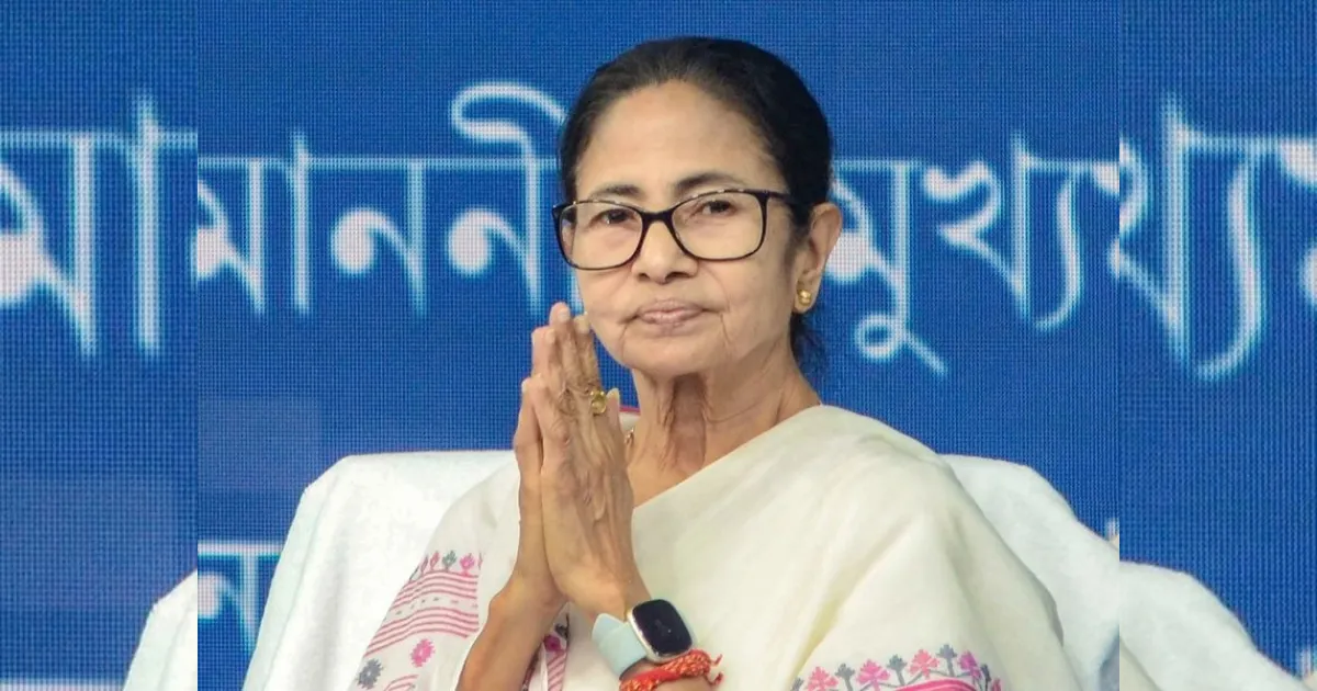TMC को मिला नया नाम और सिंबल, ममता गुट के हिस्से आया ‘फुटबॉल खिलाड़ी’ चुनाव चिह्न