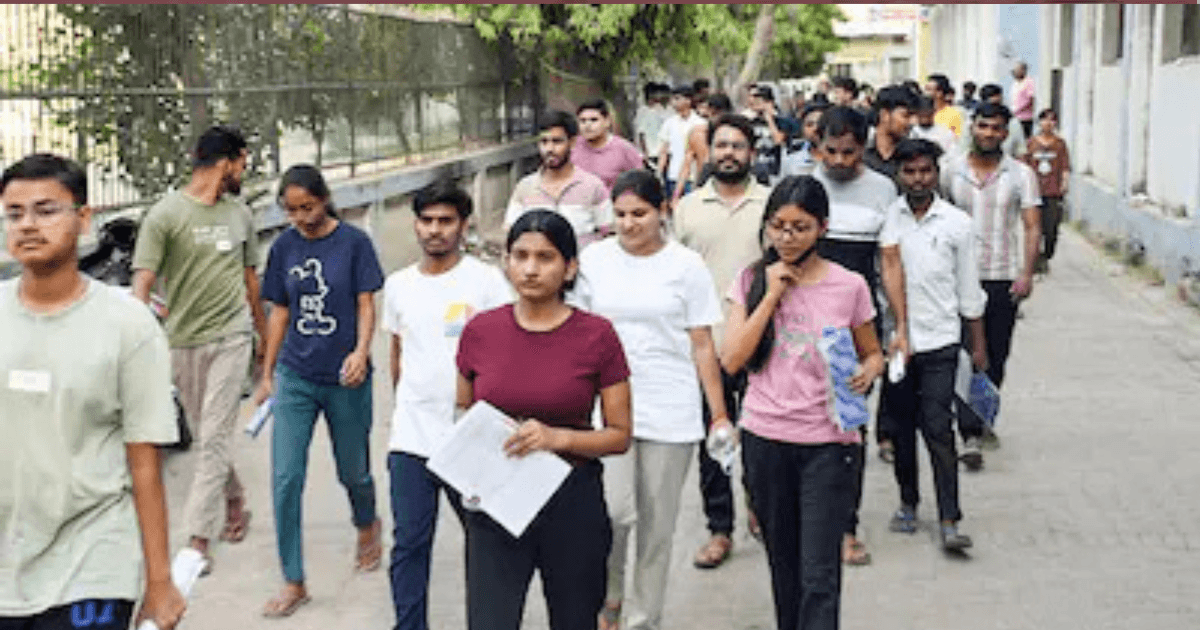 RE-NEET Solver Gang: झारखंड कनेक्शन से मचा हड़कंप, स्टेट टॉपर समेत दो छात्राएं गिरफ्तार
