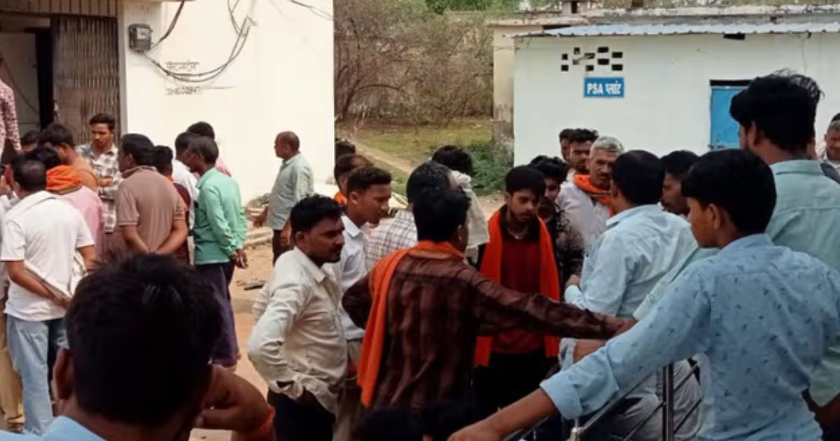 गढ़वा-मेदिनीनगर फोरलेन पर दर्दनाक हादसा, ट्रेन पकड़ने जा रहे मामा-भांजे की मौत