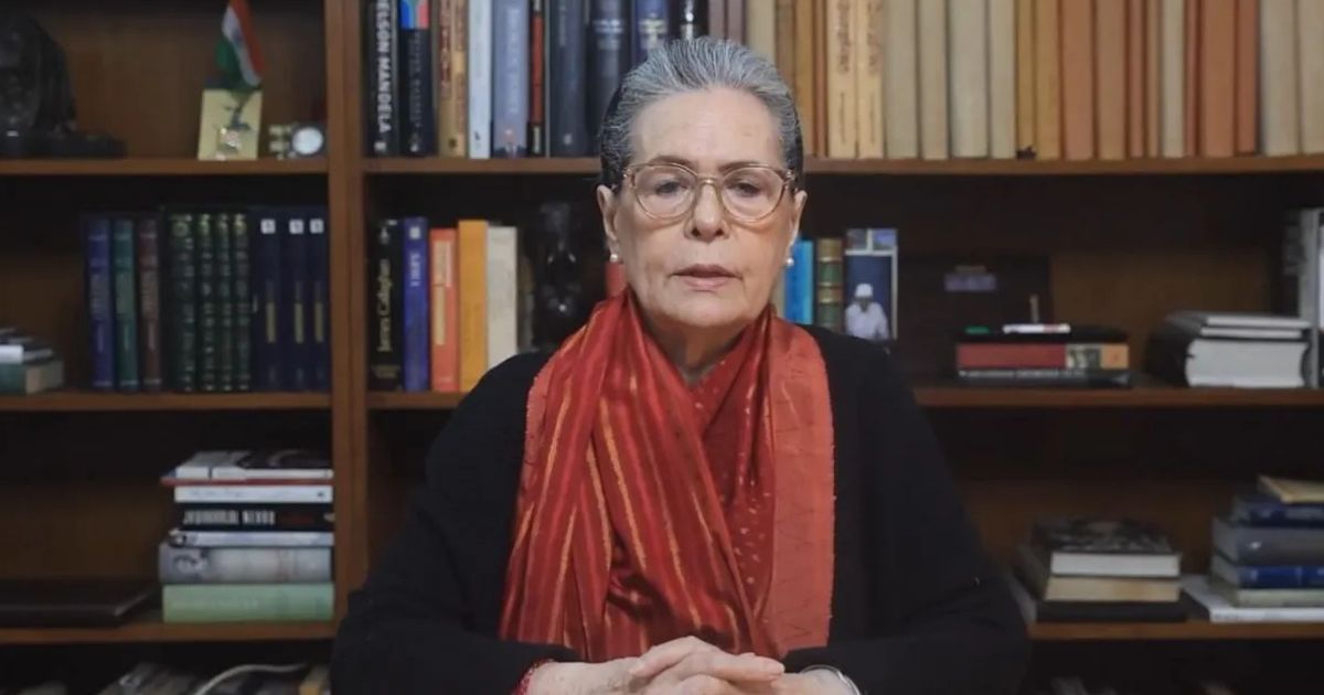 "मनरेगा पर बुलडोजर चला दिया"... वीडियो संदेश जारी कर सोनिया गांधी ने कहा यह काला कानून