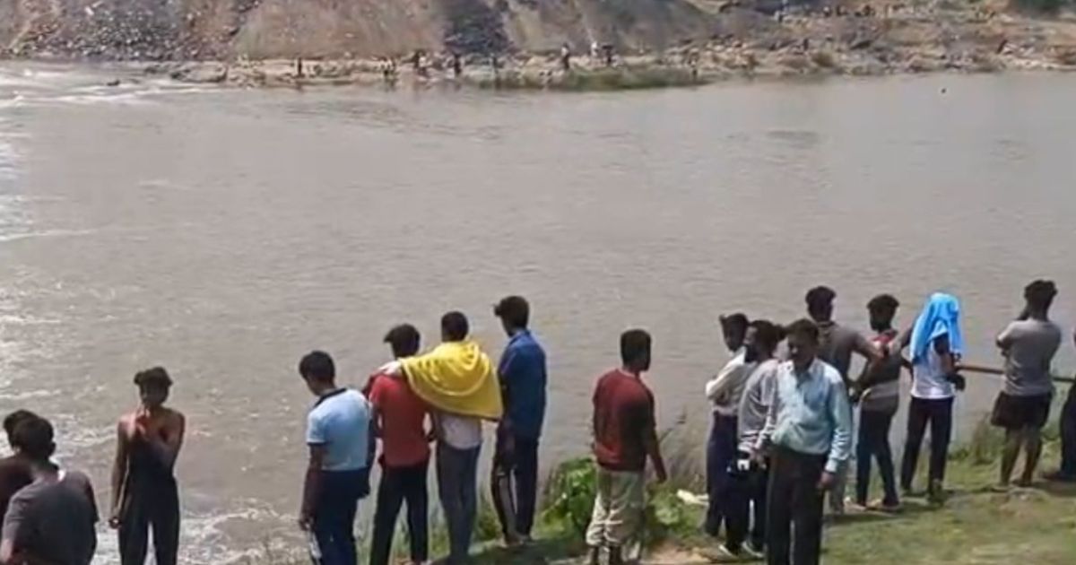 रामगढ़ में दामोदर नदी बनी काल: नहाने गए दो किशोर डूबे, एक की मौत, दूसरे की तलाश जारी