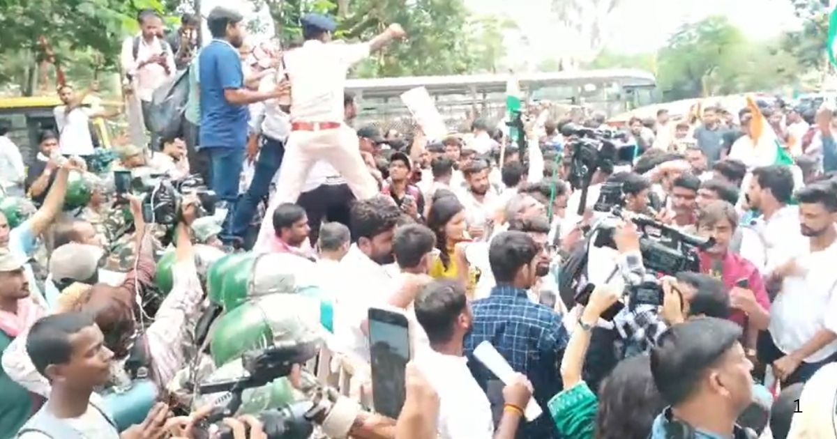 Jharkhand Vidhan Sabha March Live: छात्रों का विधानसभा मार्च उग्र, बैरिकेडिंग तोड़ी; BJP नेताओं को हिरासत में लिया गया