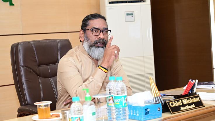 होली से रामनवमी तक सोच-समझकर करें सोशल मीडिया पर पोस्ट, भड़काऊ गाना बजाने पर भी होगी कार्रवाई. सीएम का है निर्देश