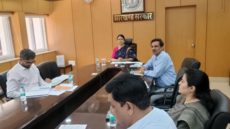 उपायुक्तों को अक्टूबर तक 15वें वित्त आयोग की 50% राशि खर्च करने का आदेश, उसके बाद 1020.27 करोड़ बकाया राशि पर दावा करेगा झारखंड