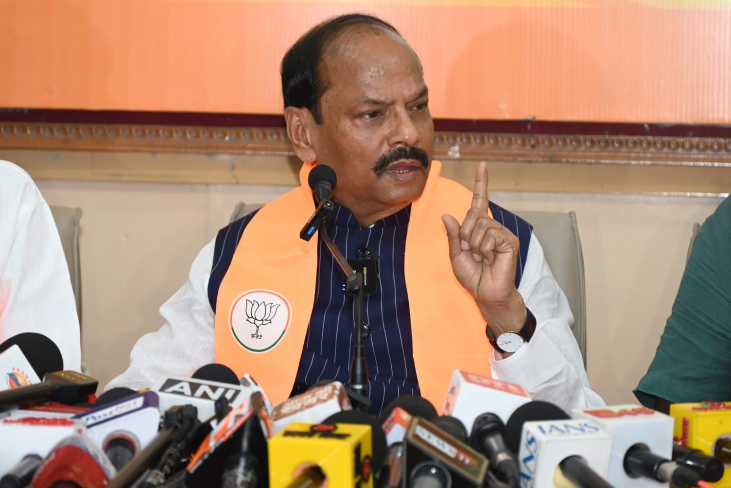 MMDR संशोधन पर रघुवर दास का तर्क: खनिज संपदा का लाभ बढ़ाने और वैध खनन को मजबूत करने पर जोर