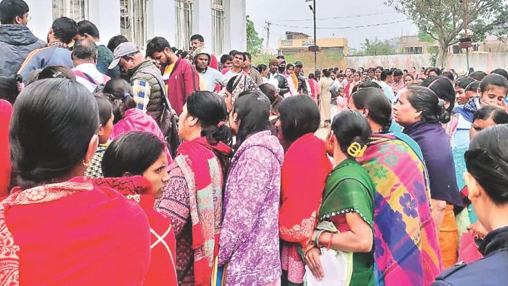 तमाड़ में मंईयां सम्मान योजना में बड़ी गड़बड़ी, 112 लाभुकों की राशि एक ही खाते में किया ट्रांसफर, FIR दर्ज